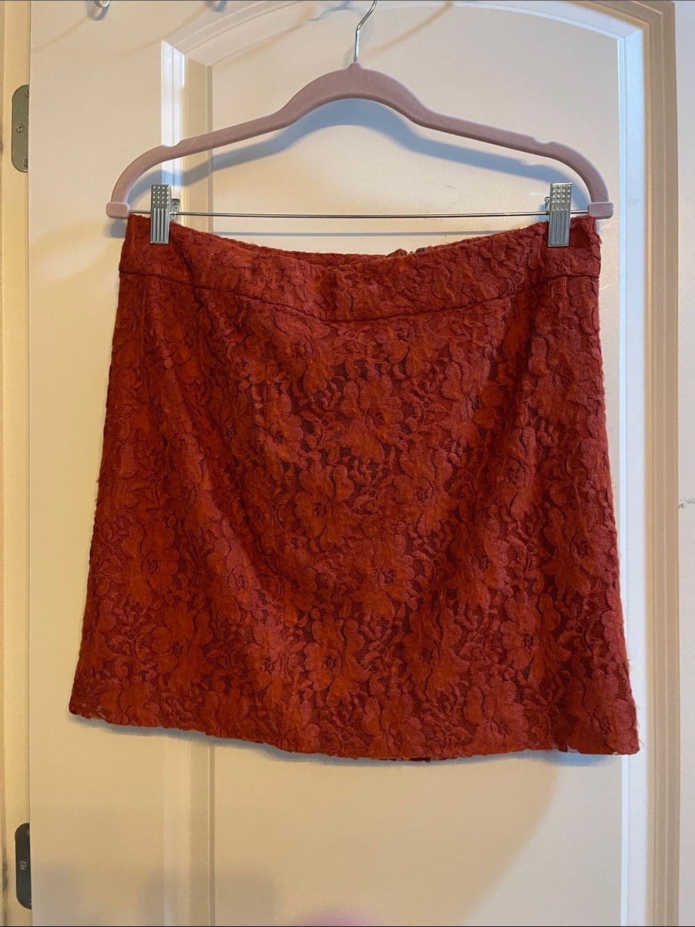 Kensie Rust Lace Mini Skirt